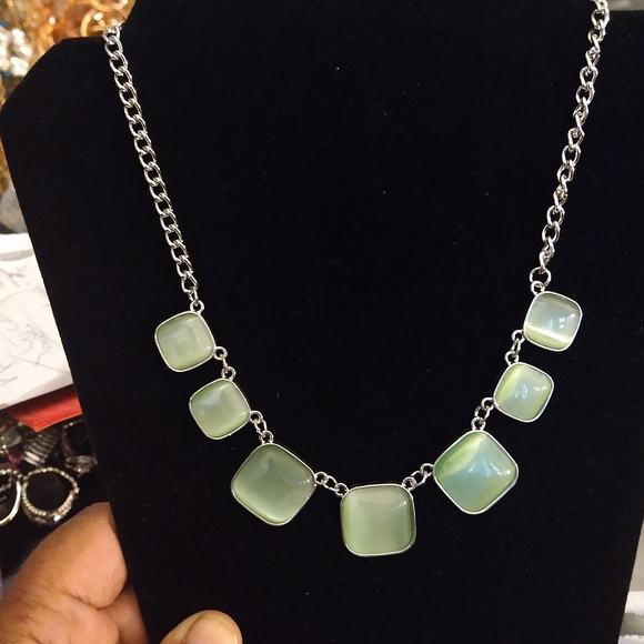 Jewelry - Picture 11 of 16